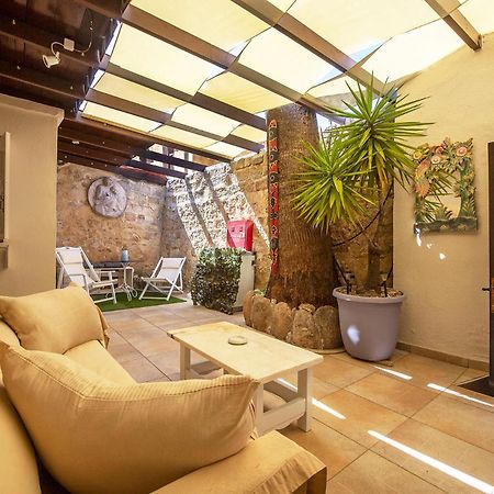 Old Town Corner Luxury Studios Родос Экстерьер фото