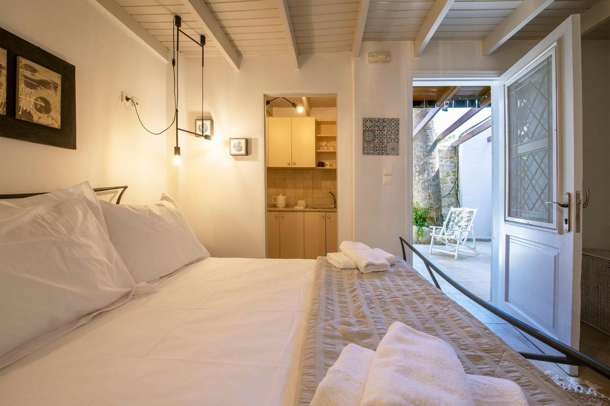 Old Town Corner Luxury Studios Родос Экстерьер фото