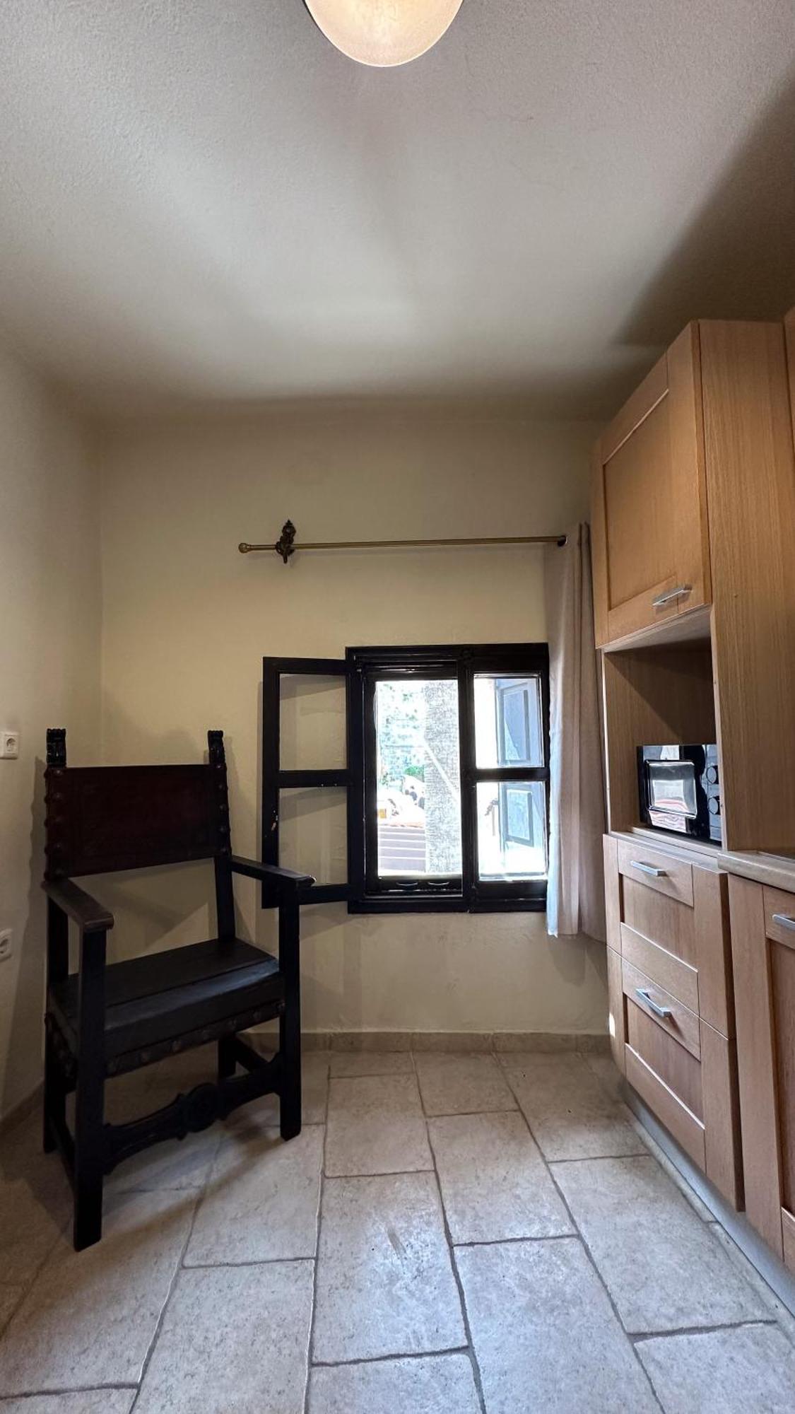 Old Town Corner Luxury Studios Родос Номер фото